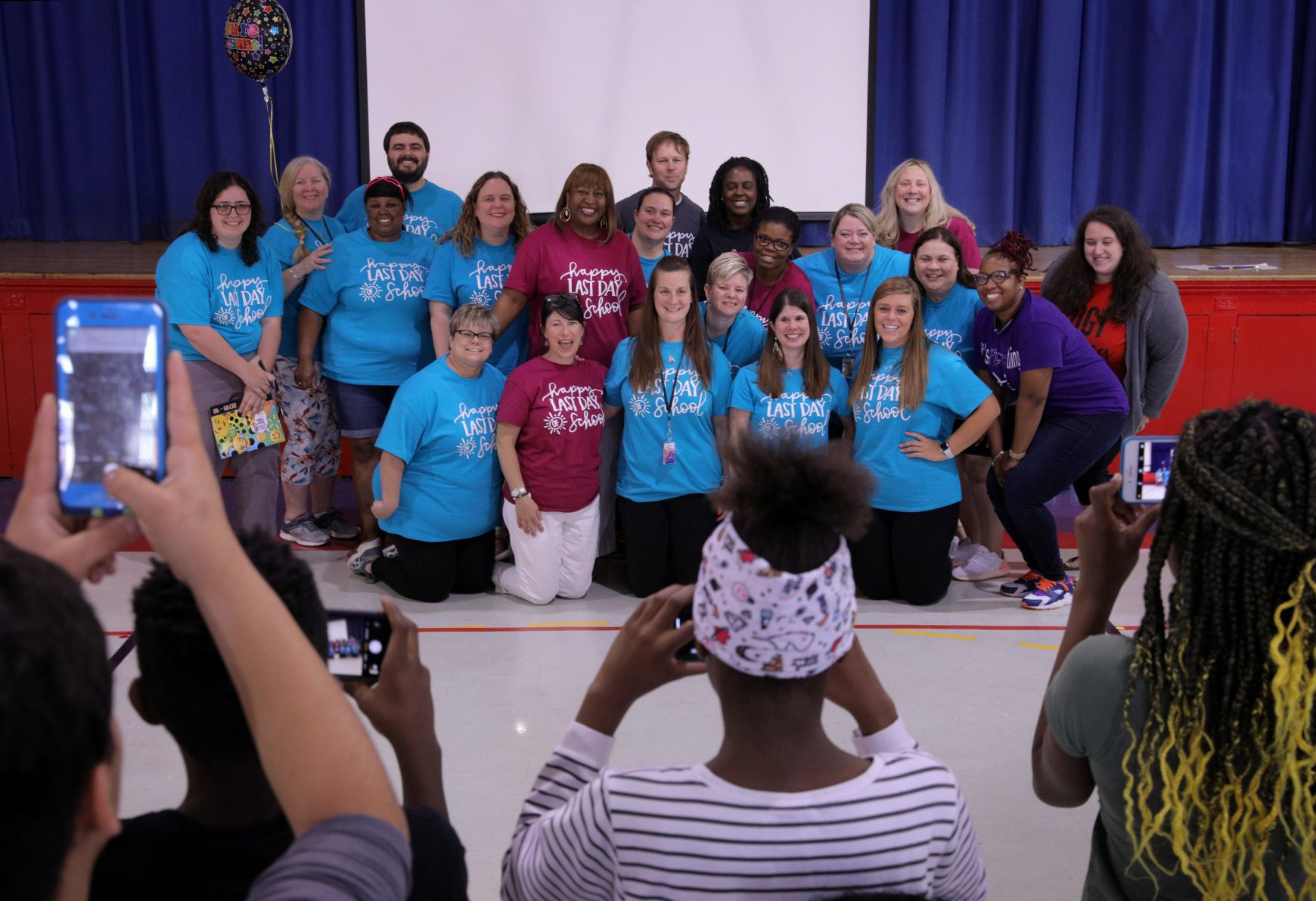 Vogt Elementary in Ferguson has final day of school
